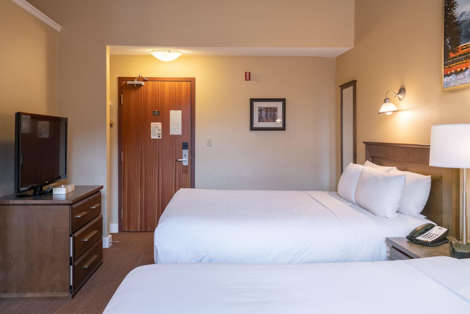 Irwin'S Mountain Inn Banff Extérieur photo