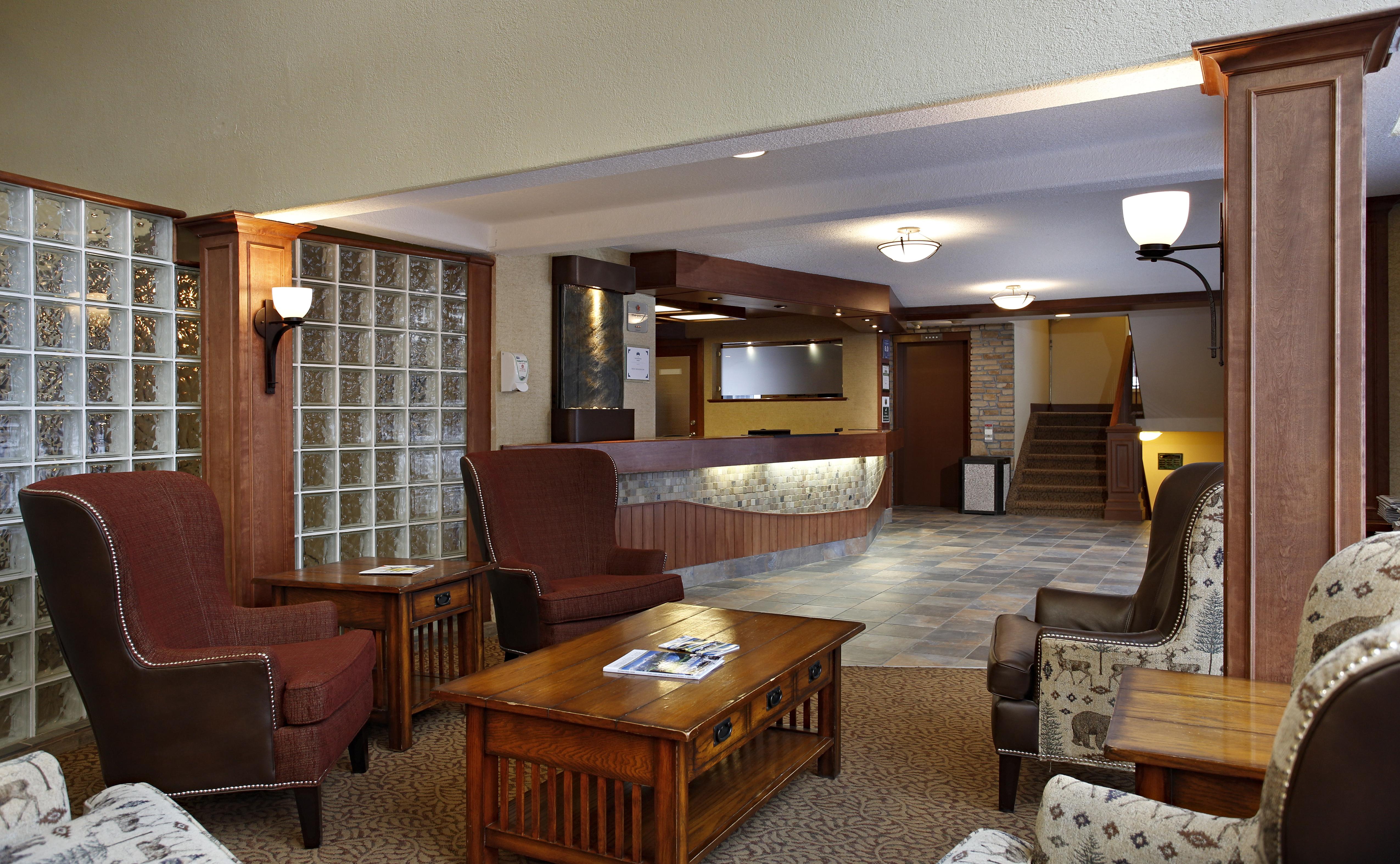Irwin'S Mountain Inn Banff Extérieur photo